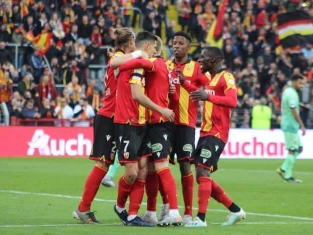 Soi kèo bóng đá Lens vs Nantes, 25/10/2020 - Ligue 1