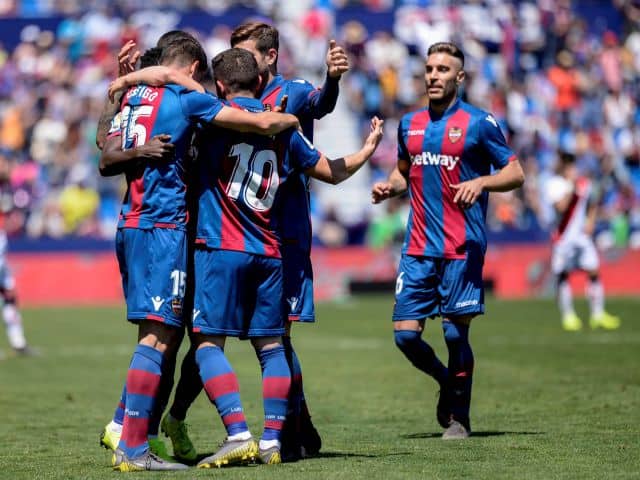 Soi kèo bóng đá Levante vs Celta Vigo, 25/10/2020 - La Liga