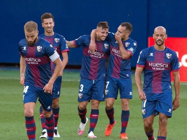 Soi kèo bóng đá Huesca vs Valladolid, 18/10/2020 - La Liga