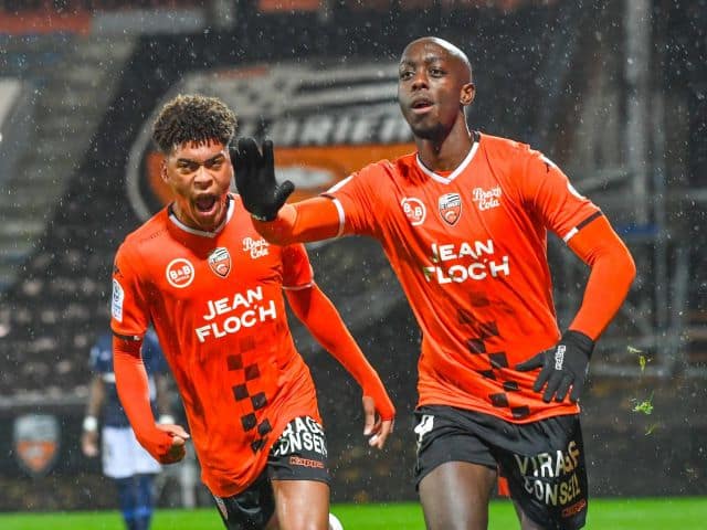 Soi kèo bóng đá Reims vs Lorient, 17/10/2020 - Ligue 1