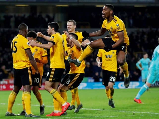 Soi kèo bóng đá Wolves vs Crystal Palace, 31/10/2020 - Premier League