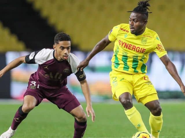 Soi kèo bóng đá Lorient vs Nantes, 8/11/2020 - Ligue 1