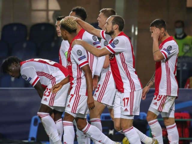 Soi kèo bóng đá Midtjylland vs Ajax, 4/11/2020 - Champions League