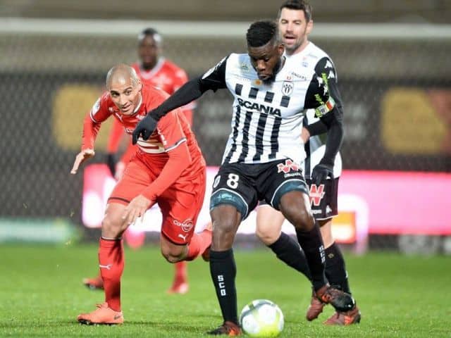 Soi kèo bóng đá St Etienne vs Angers, 12/12/2020 - Ligue 1