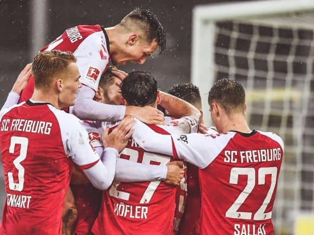 Soi kèo bóng đá Freiburg vs Hertha Berlin, 20/12/2020 - Bundesliga