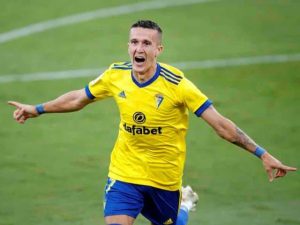 Soi kèo bóng đá Cadiz vs Alaves, 10/1/2021 - La Liga