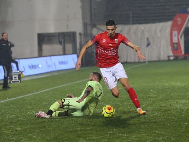 Soi keo bong da Strasbourg vs Nimes, 7/1/2021 - Ligue 1