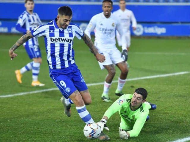 Soi kèo bóng đá Alaves vs Real Valladolid, 6/02/2021 - La Liga