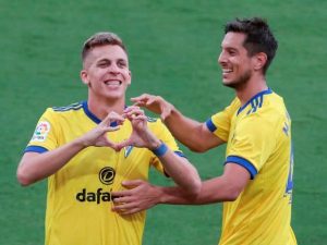 Soi kèo bóng đá Granada vs Cadiz, 2/05/2021 - La Liga