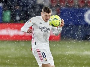 Soi kèo bóng đá Real Madrid vs Osasuna, 2/05/2021 - La Liga