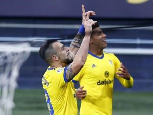 Soi kèo bóng đá Levante vs Cadiz, 22/05/2021 - La Liga