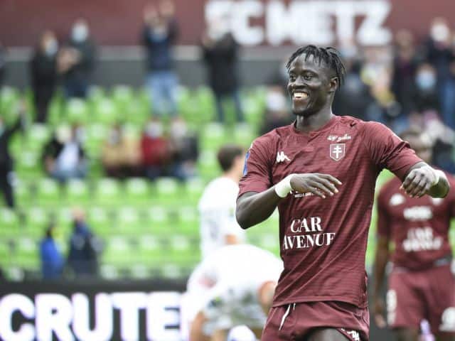 Soi kèo bóng đá Lorient vs Metz, 17/05/2021 - Ligue 1