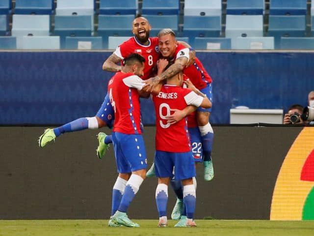 Soi keo bong da Uruguay vs Chile, 22/06/2021 - Copa America