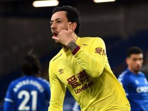 Soi kèo bóng đá Burnley vs Brighton, 14/08/2021 -Ngoại Hạng Anh