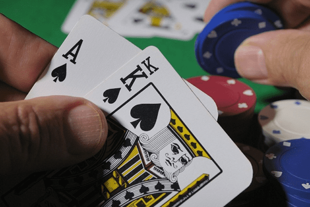 Blackjack dòng game tính điểm nhờ vào việc bốc bài