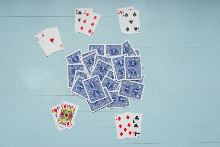 Kinh nghiệm giúp bạn chơi Poker giỏi hơn và bất bại trước đối thủ