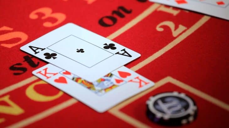 Bí quyết giúp bạn chơi Blackjack giỏi hơn để thắng được nhà cái