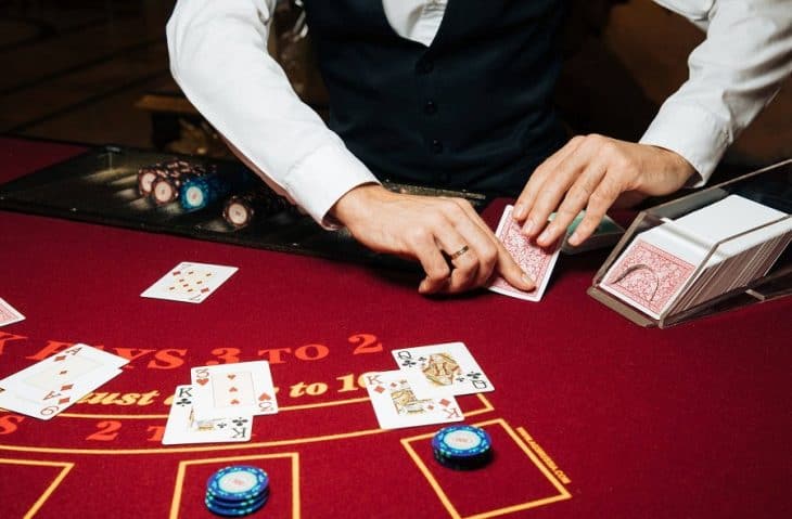 Chơi Blackjack biết được những kinh nghiệm sau sẽ có nhiều lợi thế hơn