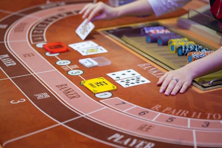 Phương pháp cá cược hiệu quả để bạn chơi Baccarat luôn đơn giản kiếm được tiền