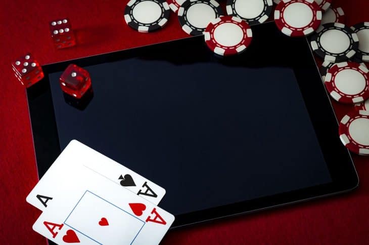 Chơi Blackjack chi tiết cho những ai luôn thắc mắc về trò chơi