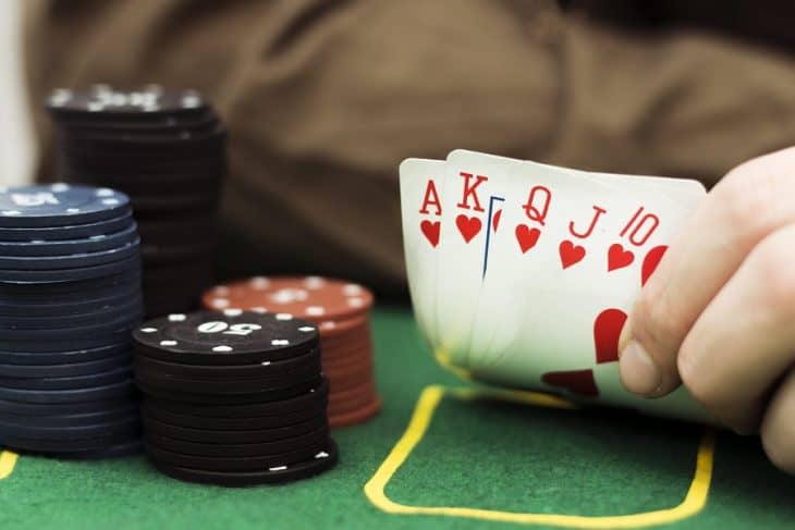 Cách gọi cược hiệu quả và đơn giản giúp bạn dễ dàng thắng lớn trong Poker